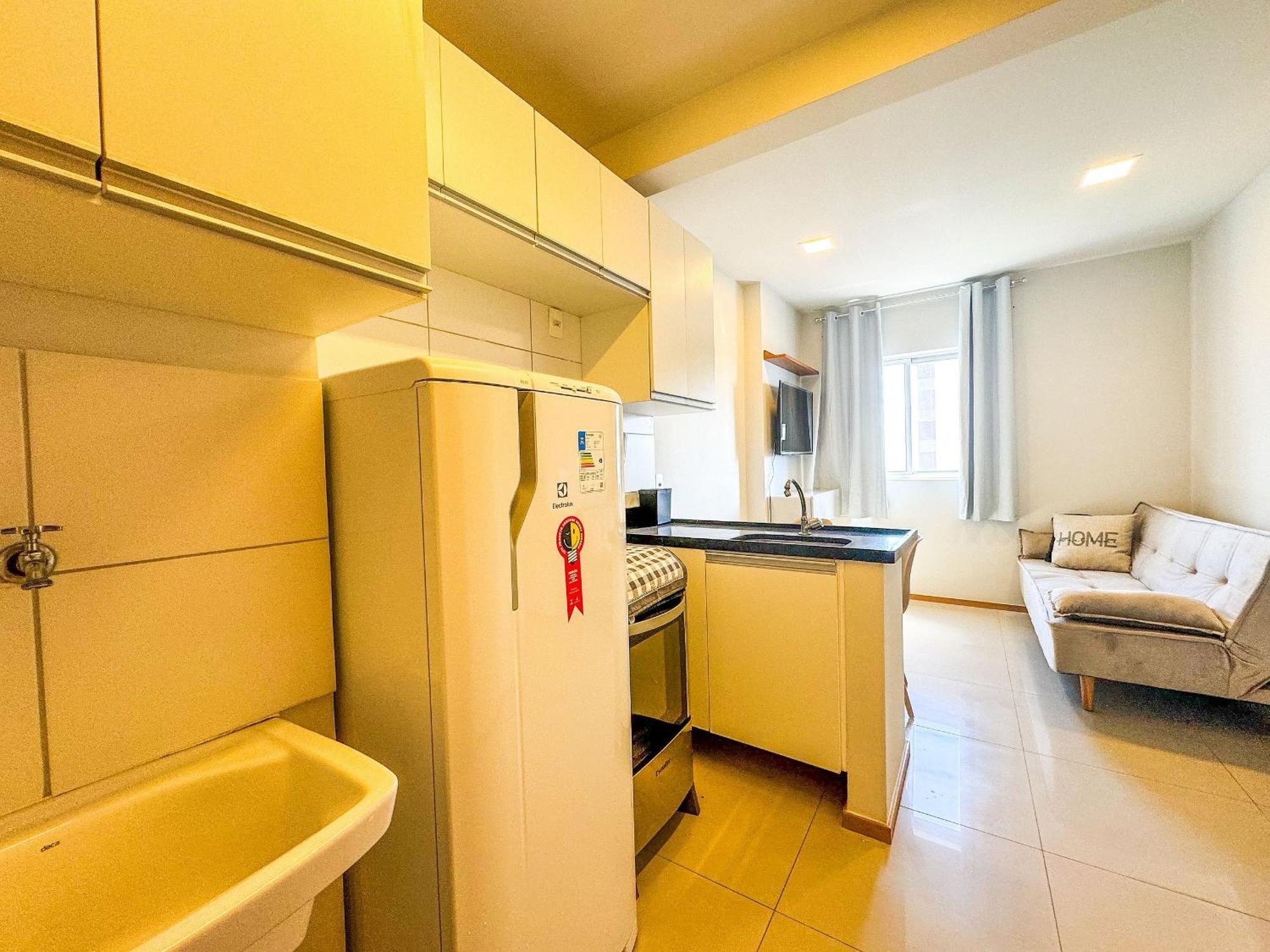 Apto 1 Com Piscina, Metro Apartment